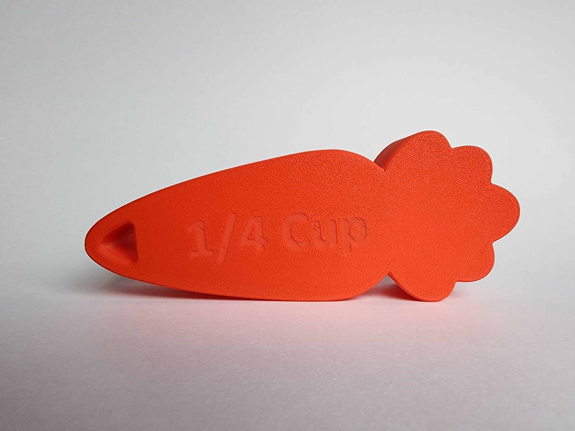 Personalized Rabbit Food Scoop with Accent Color, Carrot Shaped Bunny Food Measuring Cup, Rabbit Pellet Scoop, Custom Bunny Gift Idea